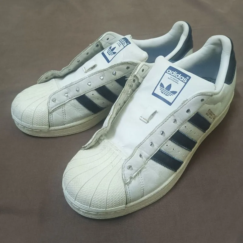 Adidas Streetwear Minimalist Sneakers Pria white black photo 1