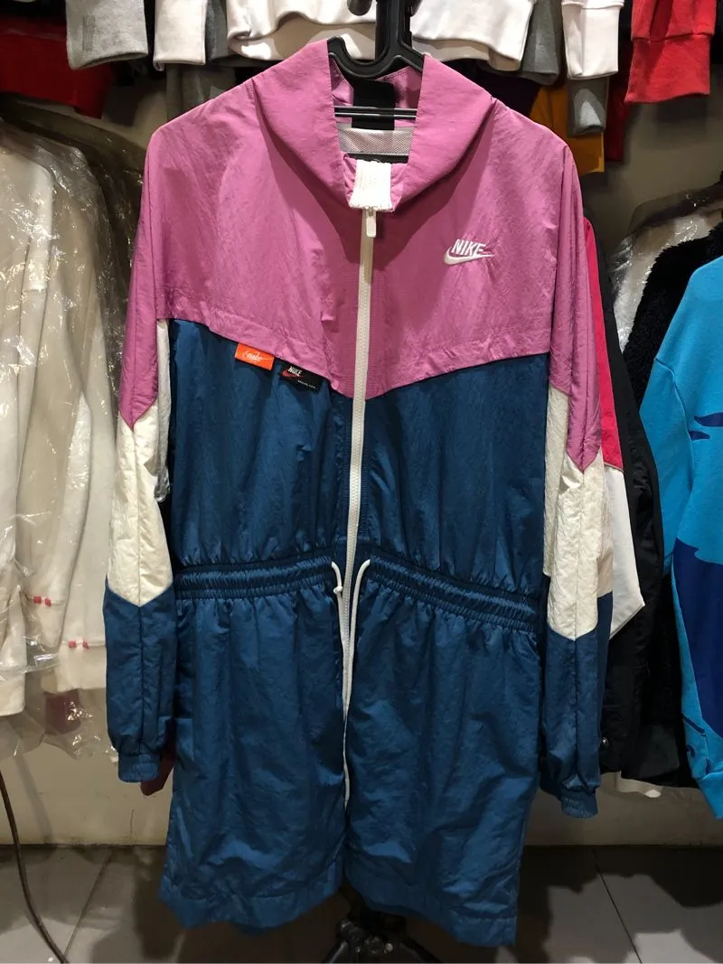 Nike Sportswear Windbreaker Wanita navy pink photo 1