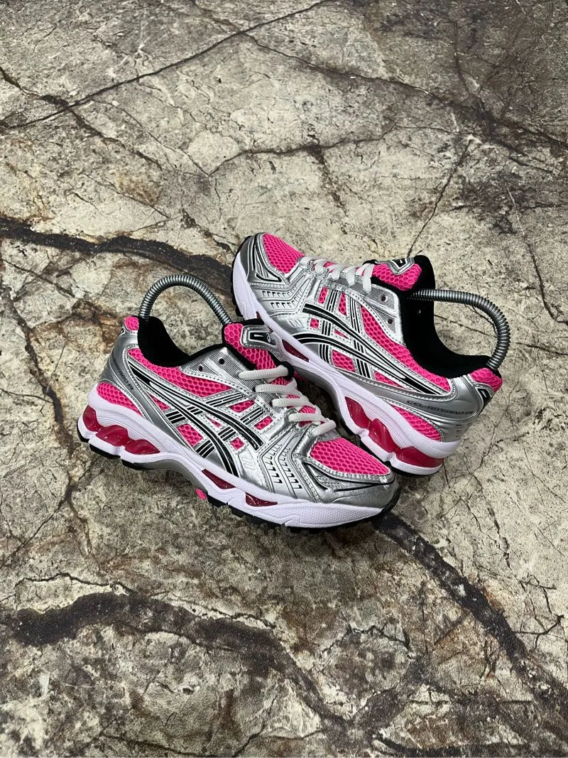 Asics Casual Sneakers Wanita pink gray photo 1