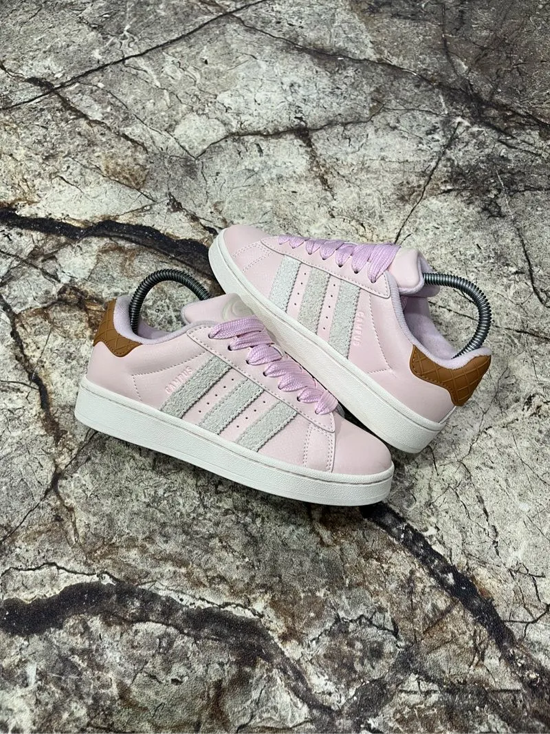 Adidas Casual Sneakers Wanita cream pink photo 1