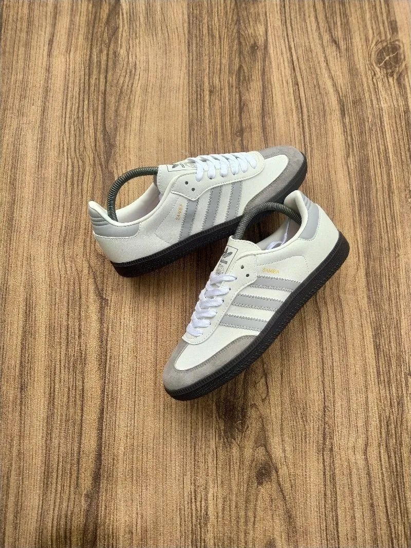 Adidas Casual Sneakers Wanita white gray photo 1