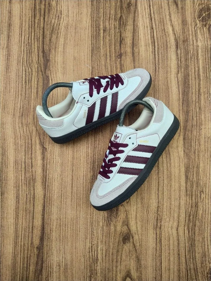 Adidas Casual Sneakers Wanita burgundy white photo 1