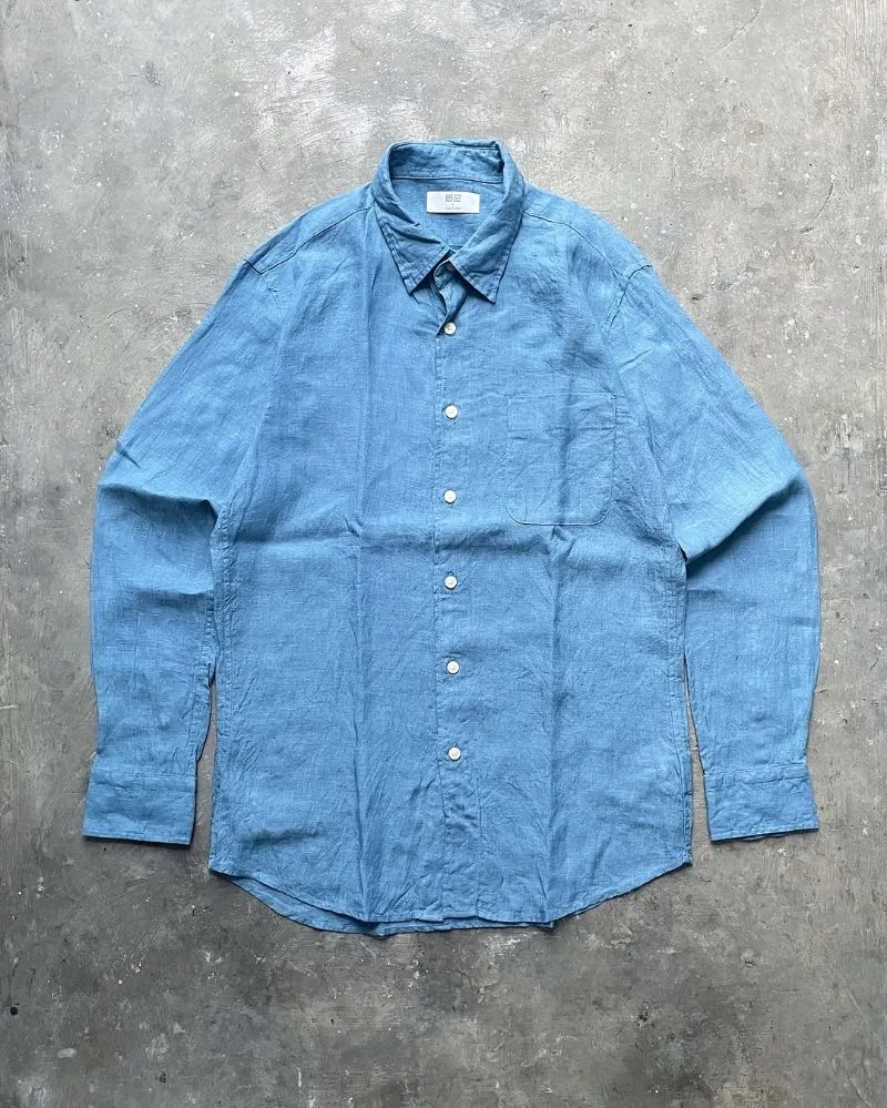 Uniqlo Casual Casual shirt Pria blue photo 1