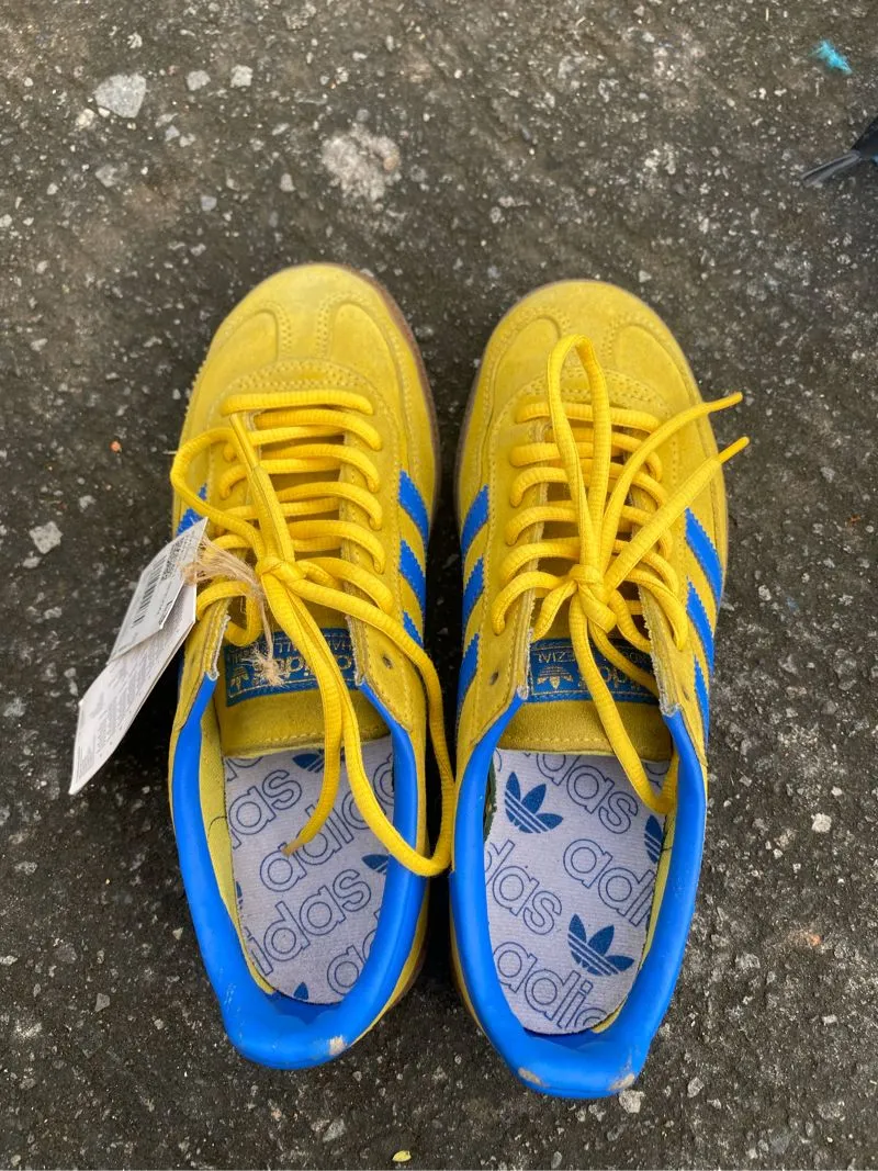 Adidas Casual Sneakers Pria yellow blue Preloved