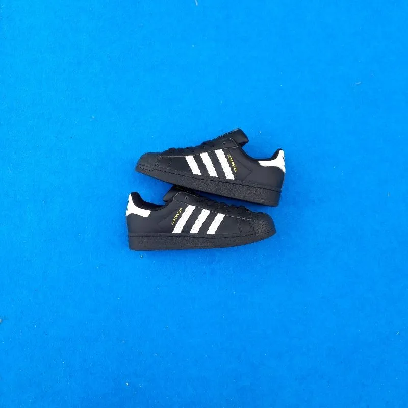 Adidas Streetwear Casual Casual shoe Pria white black photo 1