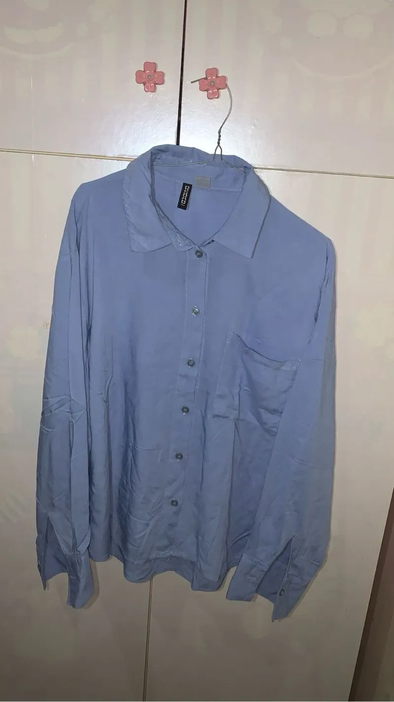 H&M Minimalist Casual Shirt Wanita blue photo 1