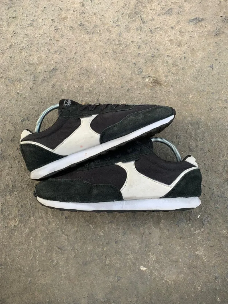 Vintage Sneakers Pria black photo 1