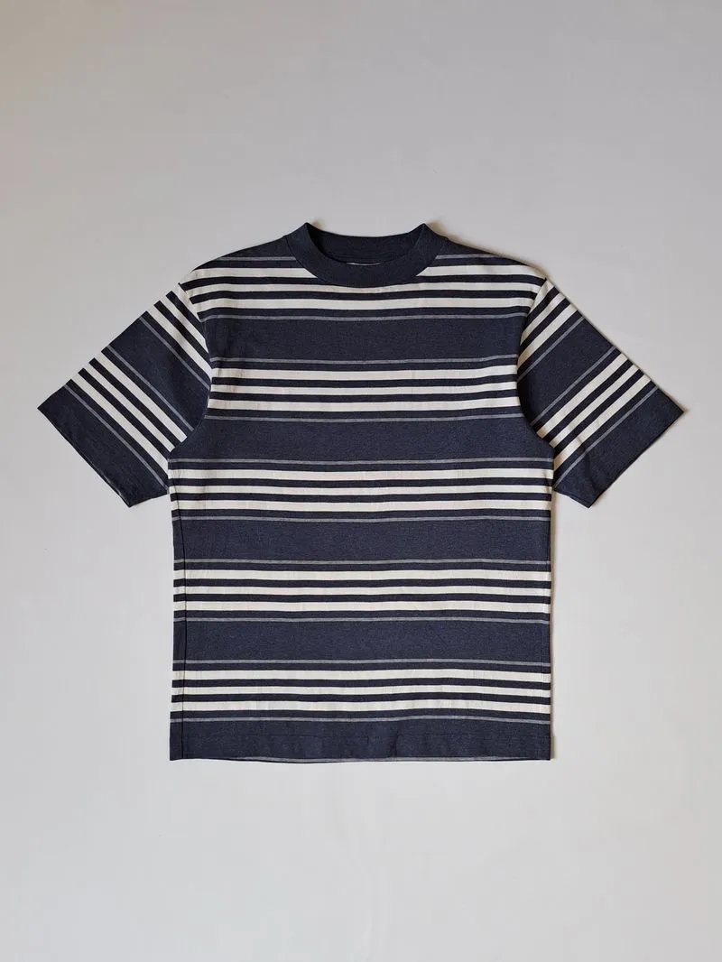 Uniqlo Luxury Casual T-shirt Pria navy tan gray photo 1