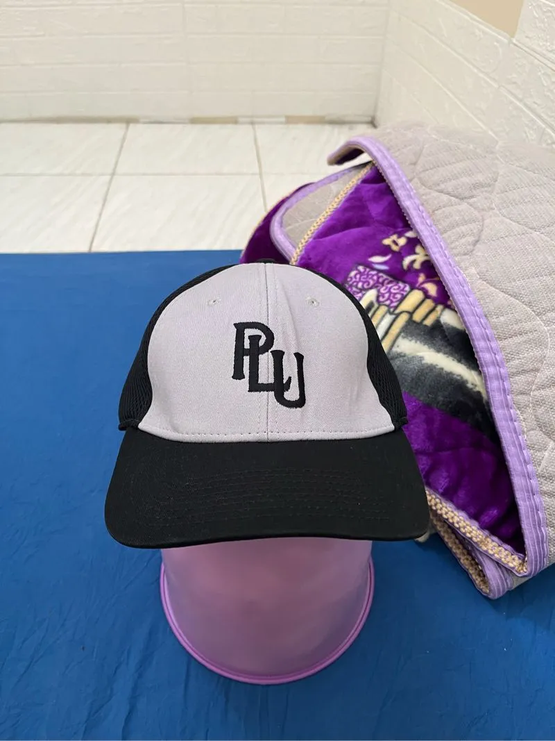 New Era Minimalist Hat Pria white black photo 1
