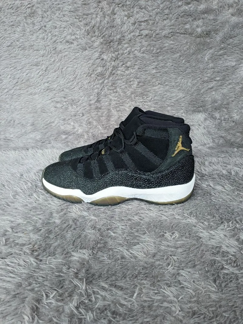 Nike Air Jordan Casual Sneakers Pria white black photo 1