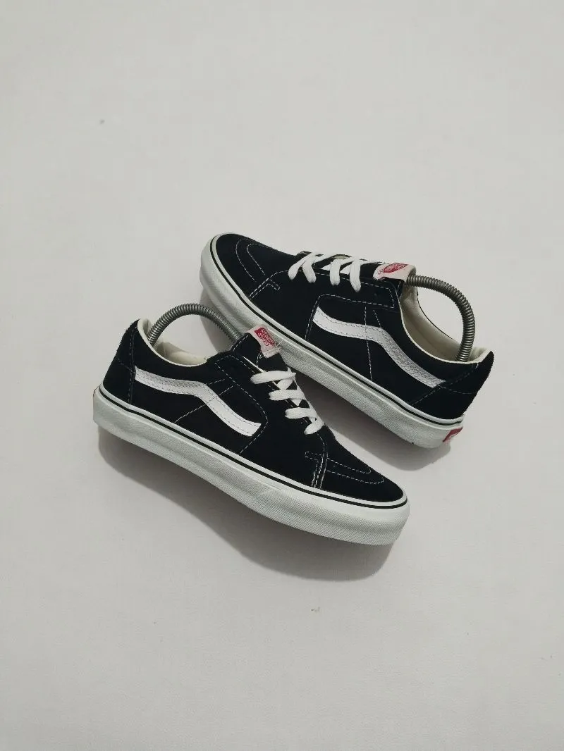 Vans Casual Sneakers Pria white black photo 1