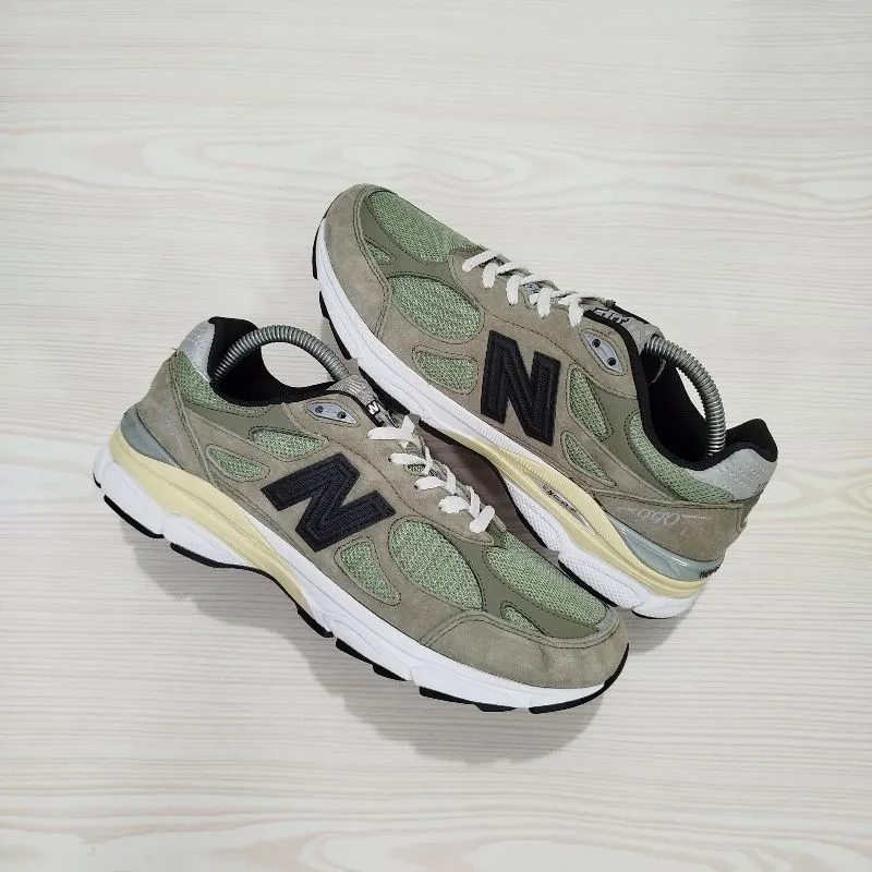 New Balance Casual Sneakers Pria green photo 1