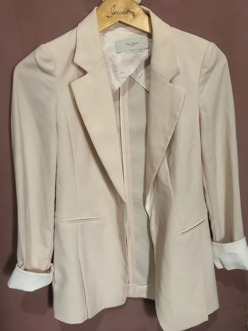 Casual Blazer Wanita cream photo 1