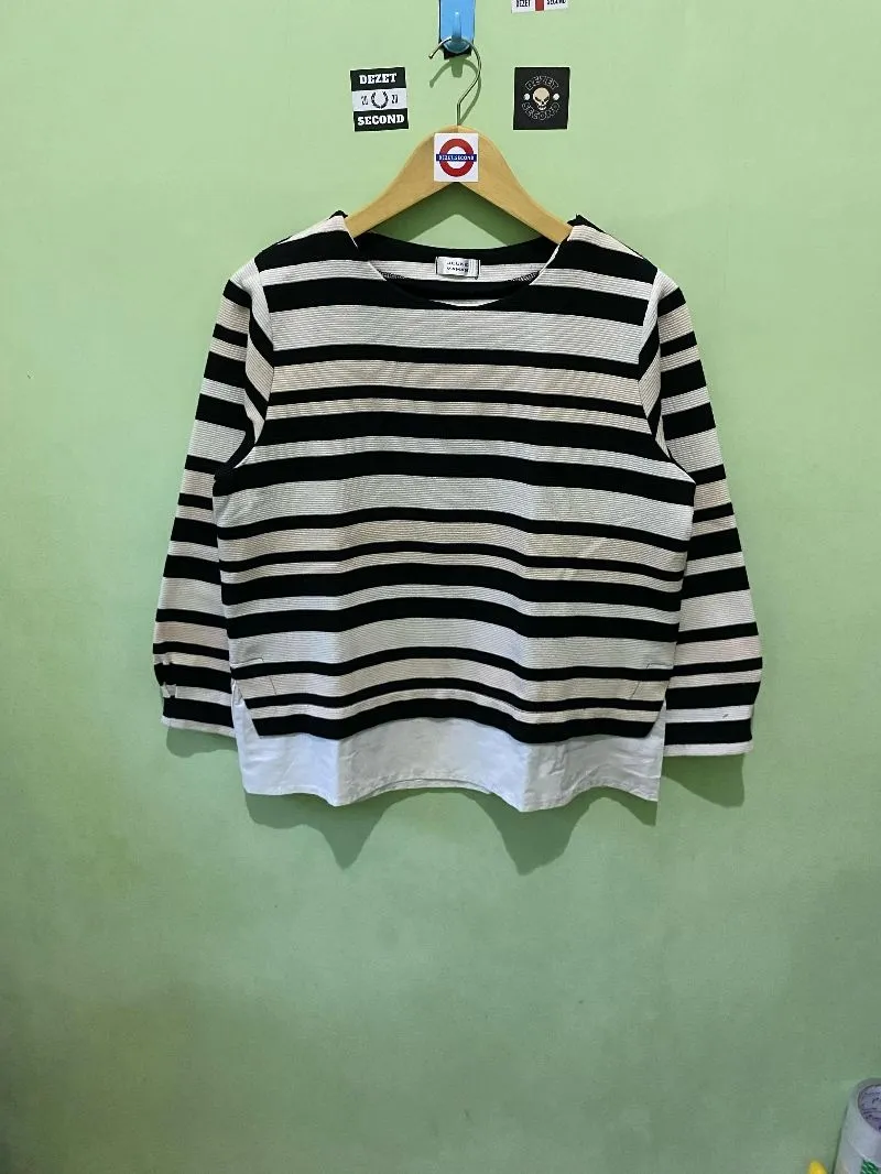 Casual Sweater Wanita white black photo 1