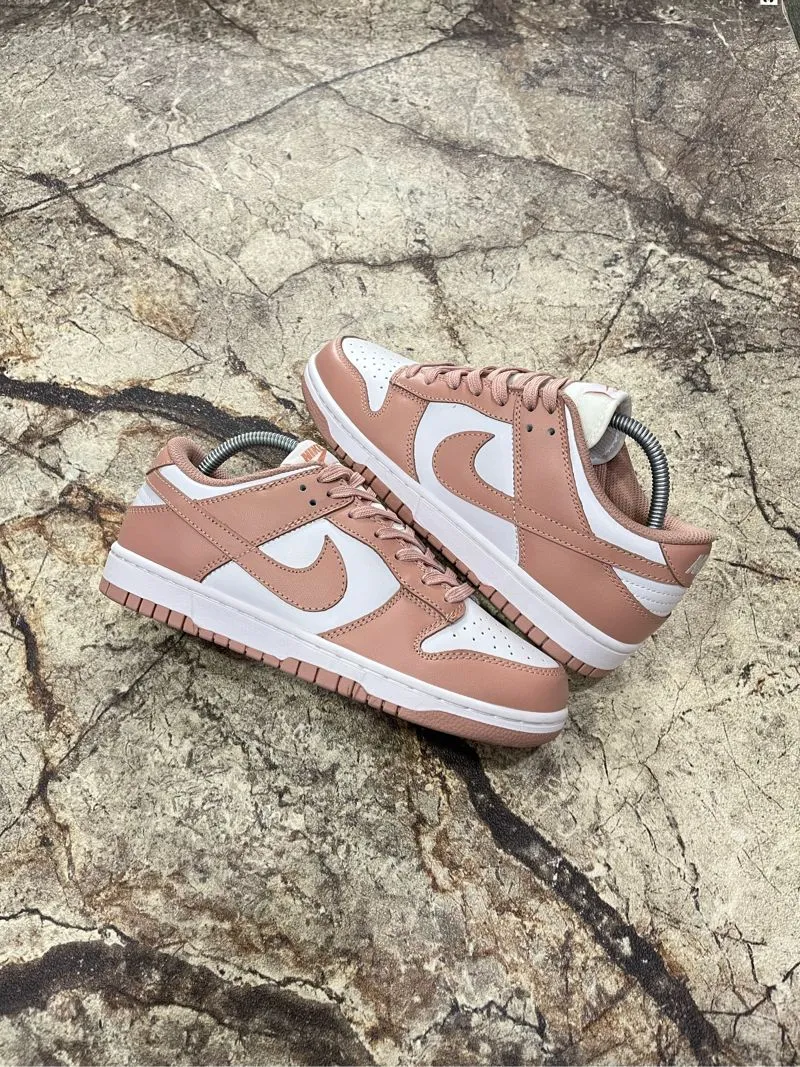 Nike Casual Sneakers Wanita white tan photo 1