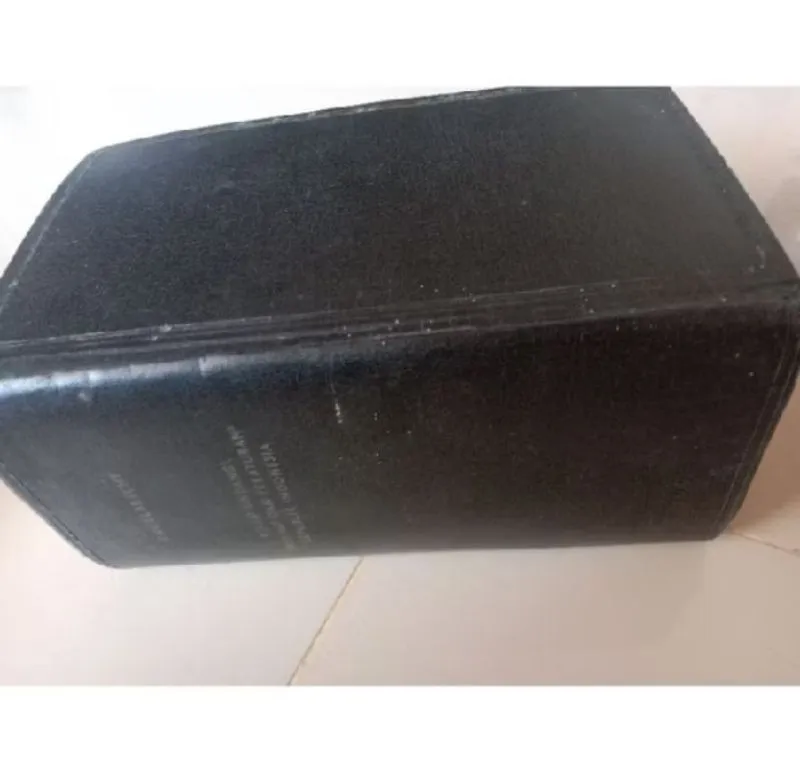 Vintage Luxury Non-fiksi black photo 1