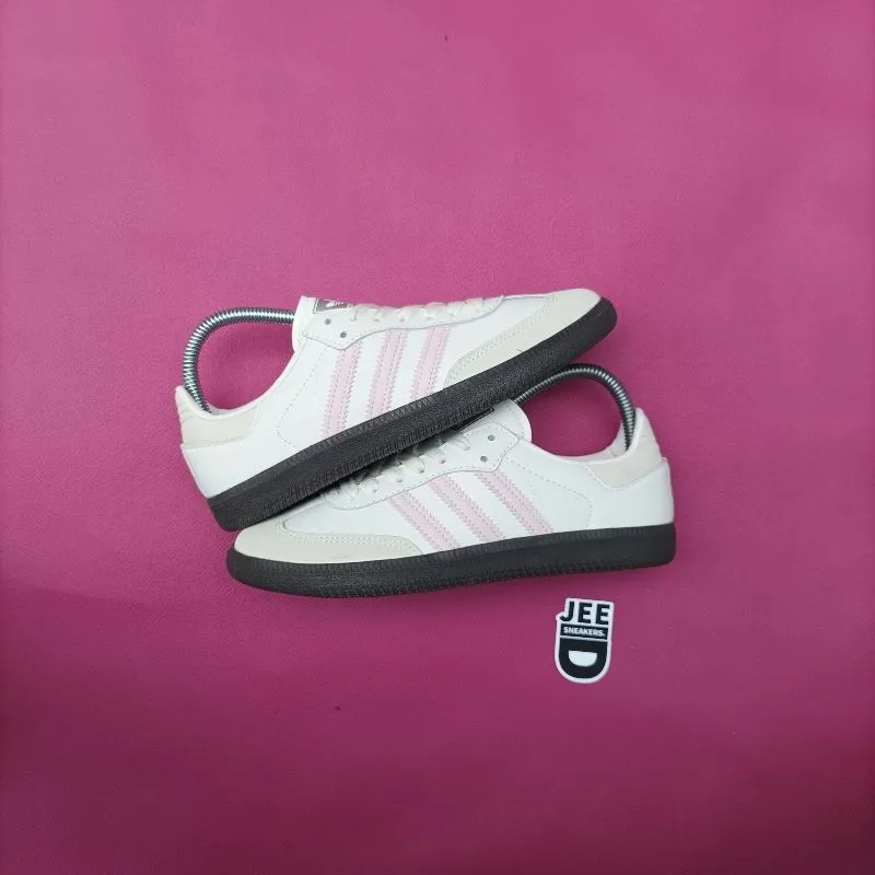 Adidas Streetwear Casual Sneakers Wanita white pink photo 1