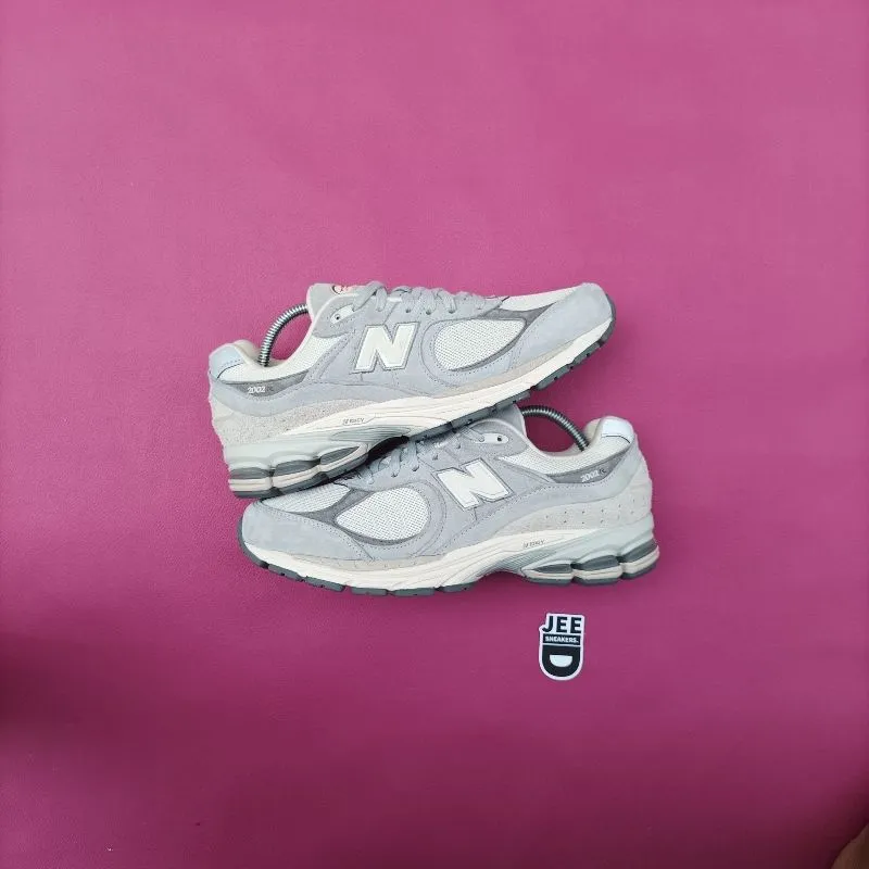 New Balance Streetwear Casual Sneakers Pria gray photo 1