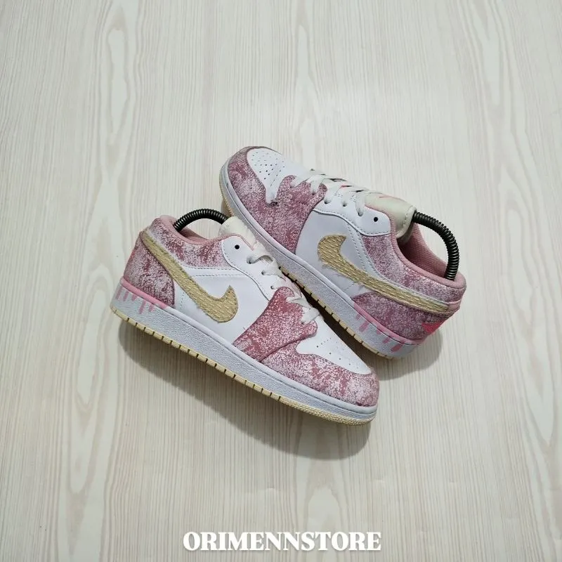Nike Casual Sneakers Wanita white pink photo 1