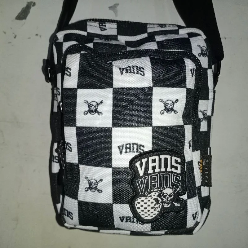 VANS BAIL SHOULDER BAG " NEW VARSITY CHECKERBOARD SKULL " photo 1