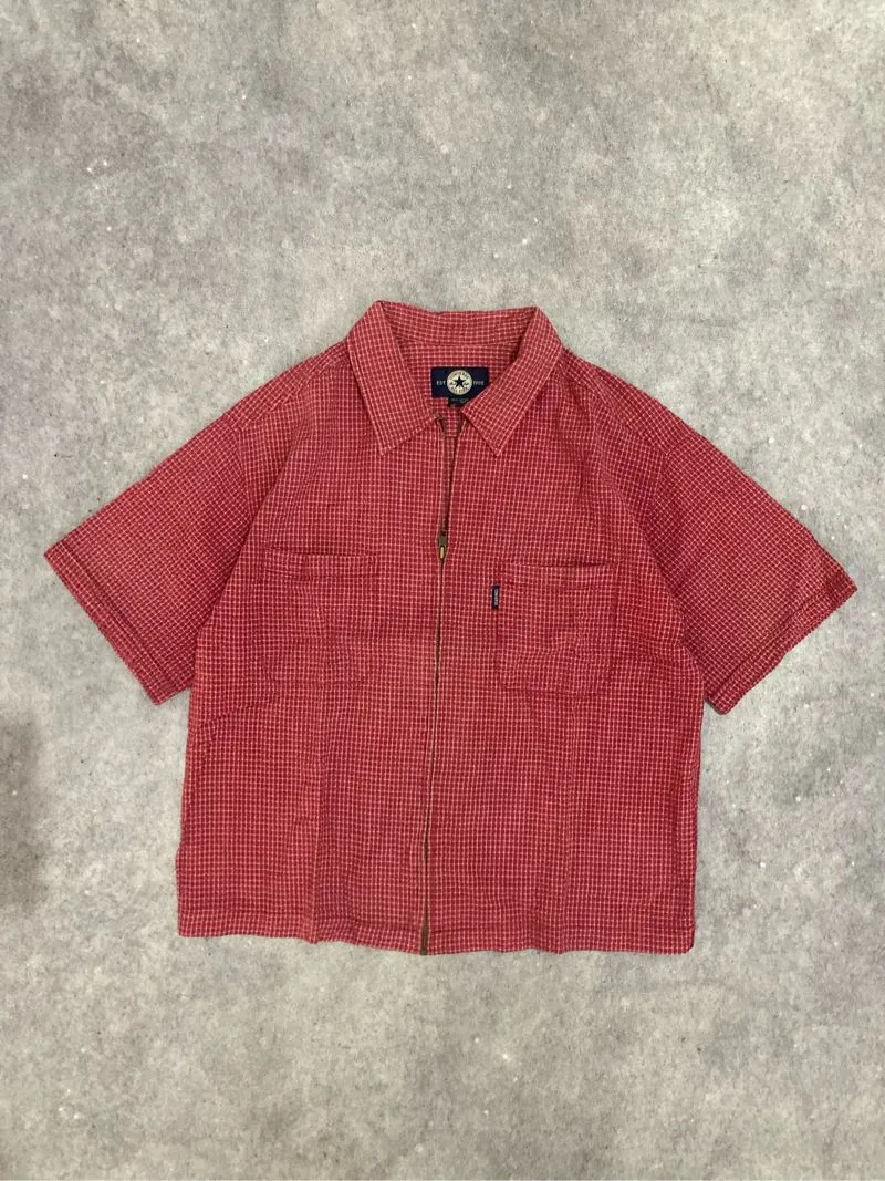 Boxy shirt converse photo 1