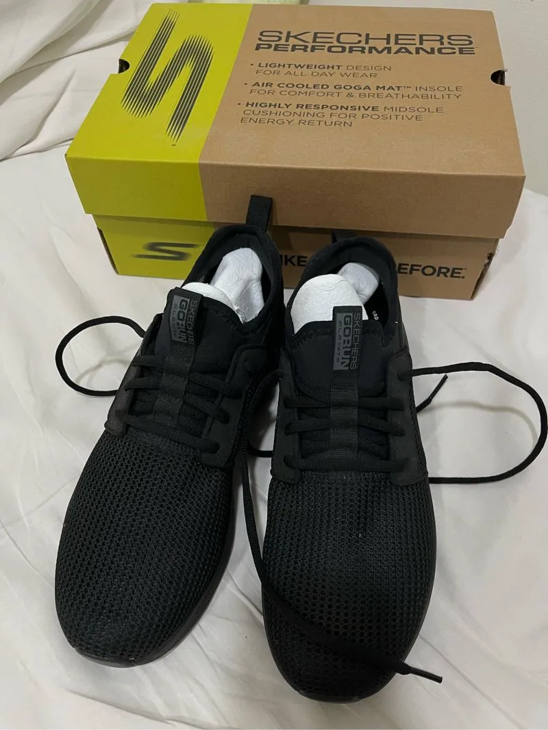 Sepatu Lari SKECHERS Go Run Elevate - Valor 2 . 0 Black photo 1