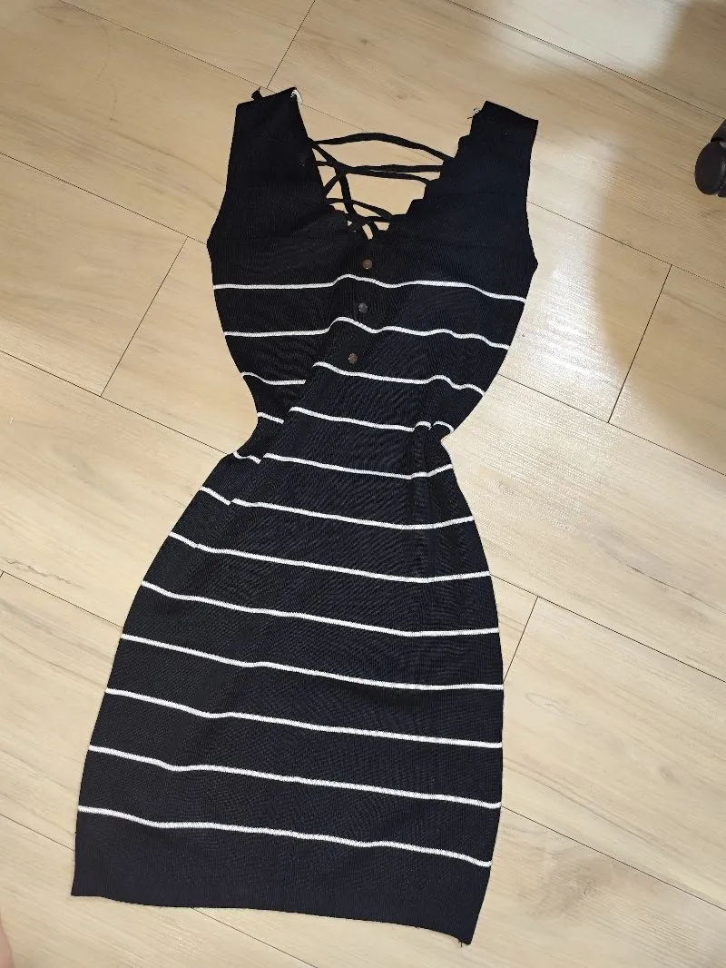 Dress Item Putih photo 1
