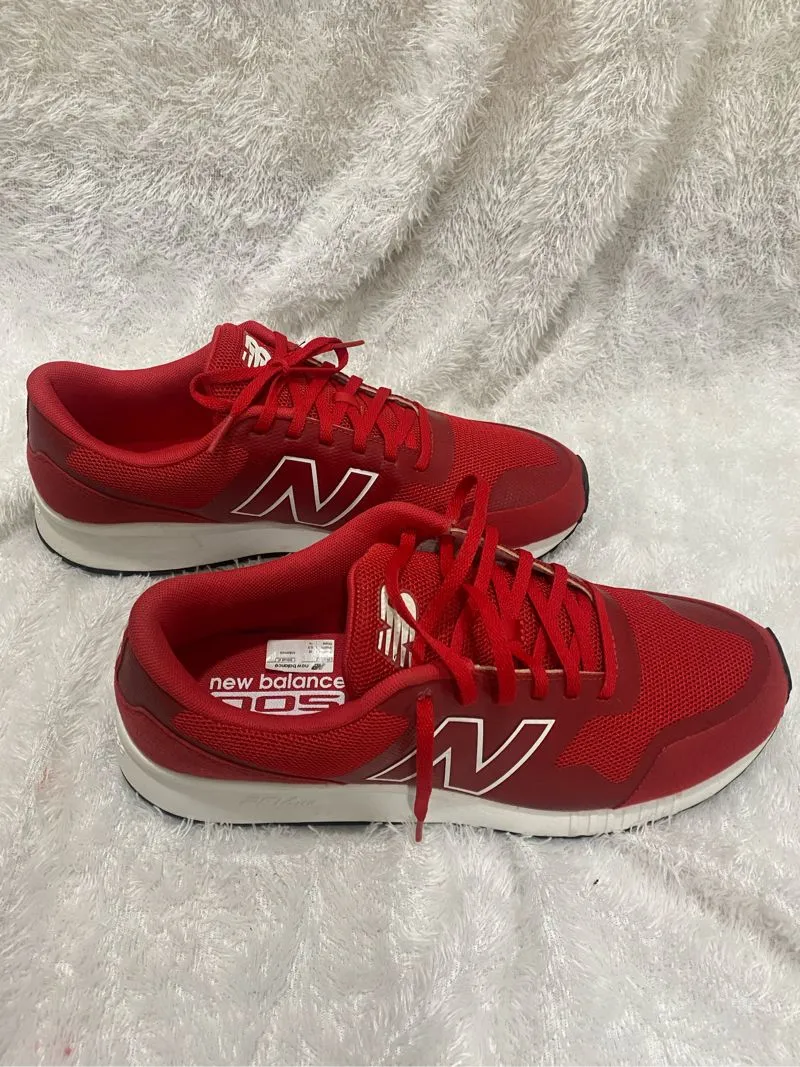 New Balance Streetwear Casual Sneakers Pria red photo 1
