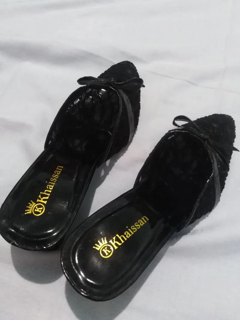 Heels khaissan photo 1