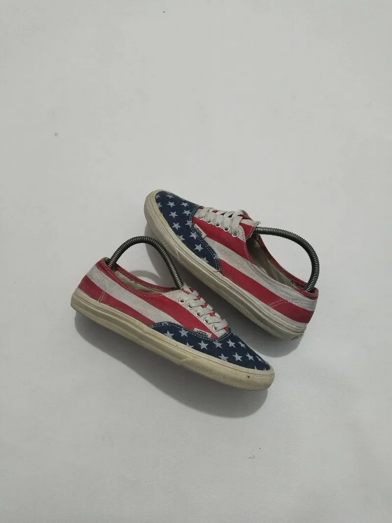 Vans Casual Sneakers Pria blue red photo 1