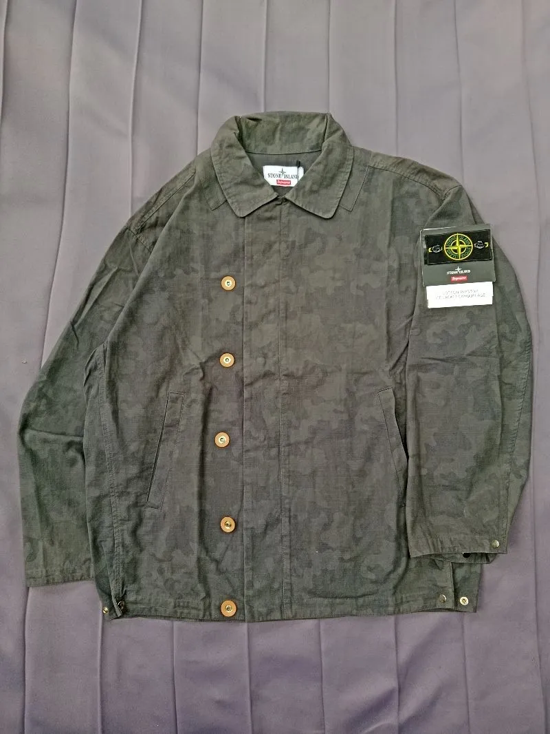stone island x supreme camo photo 1