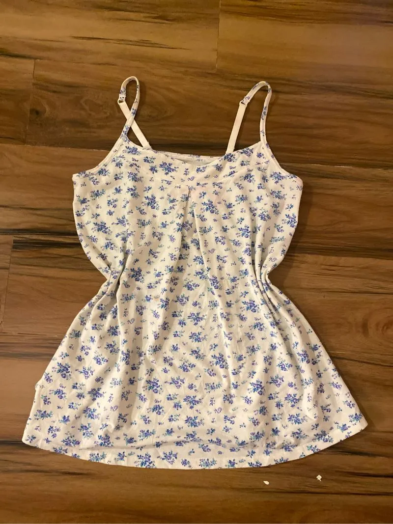 lavender’s tanktop photo 1