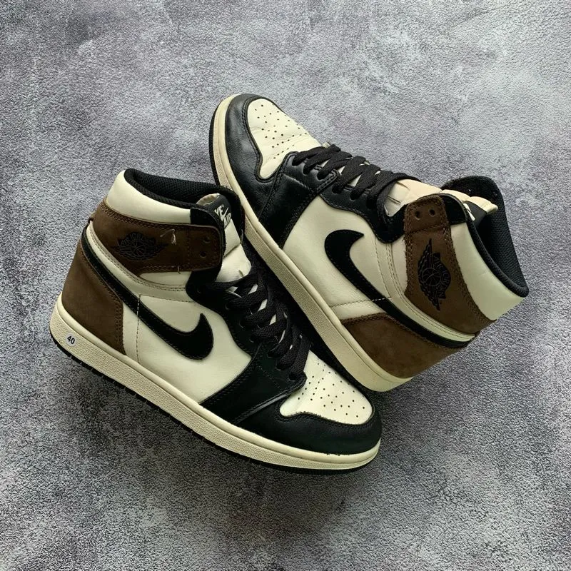 Nike Air Jordan Retro High Dark Mocha