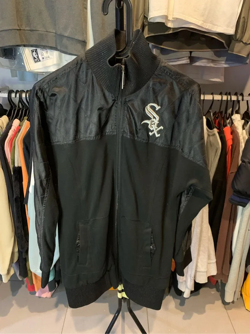 MLB jacket cewe photo 1