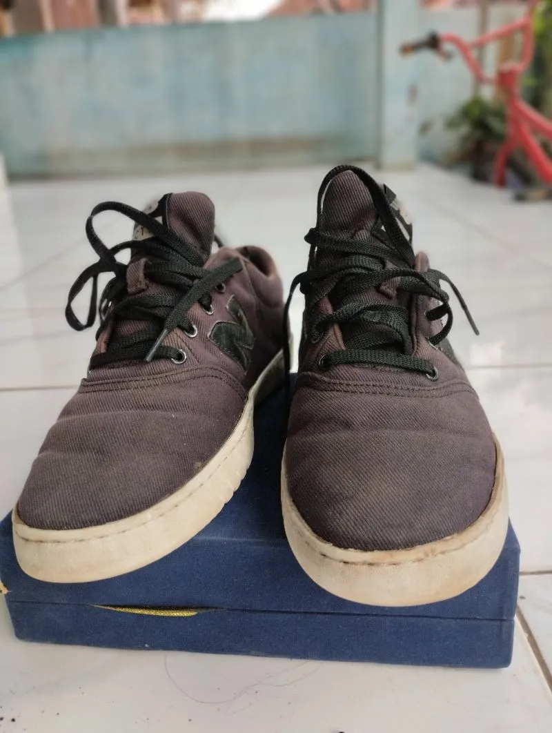 New balance CT10 sepatu pria Preloved