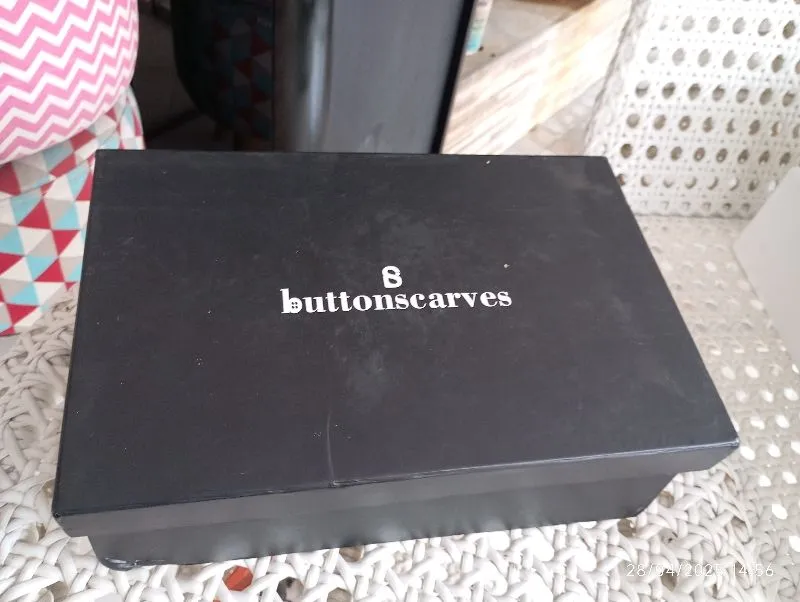 Dijual sepatu buttonscarves photo 1