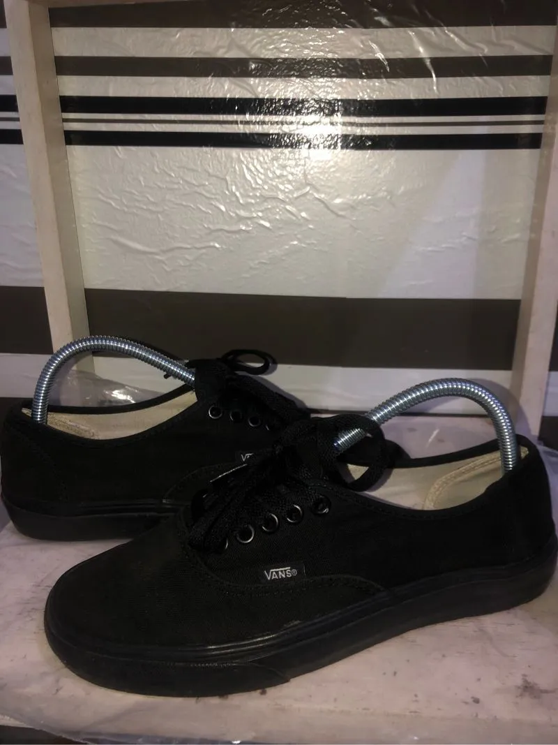 vans auth fullblack photo 1