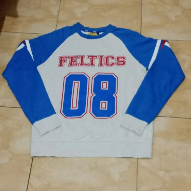 Crewneck Brand Feltics Cakep 2 Warna photo 1