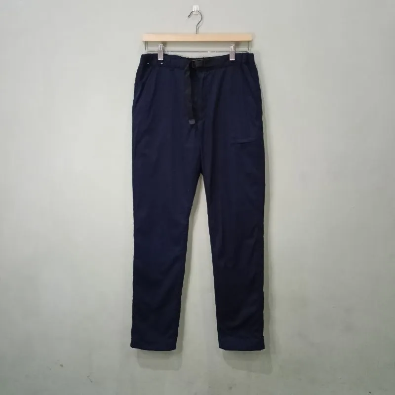 Uniqlo Casual Casual pants Pria navy photo 1