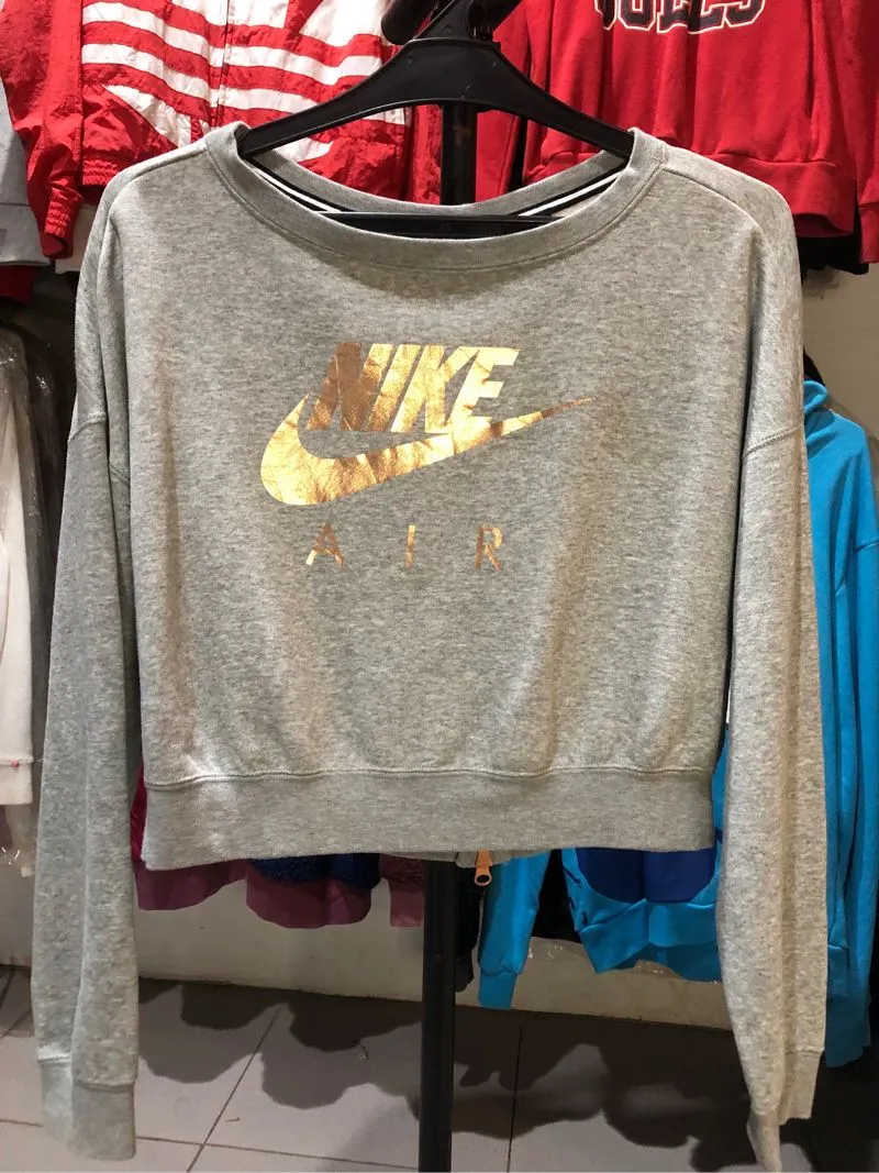 Crop Top Nike Back Zipper photo 1
