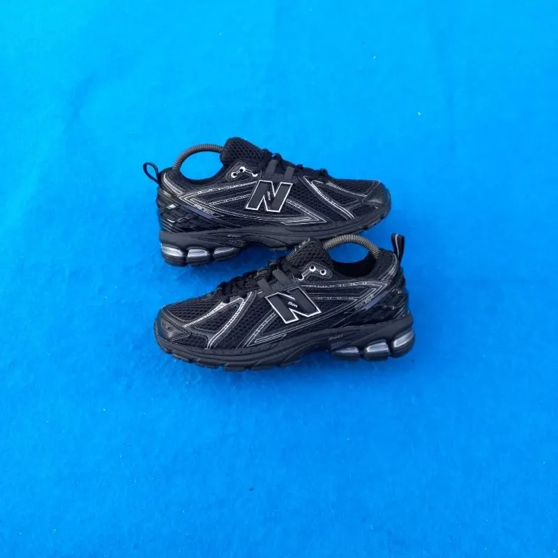 New Balance 1906R black phantom photo 1