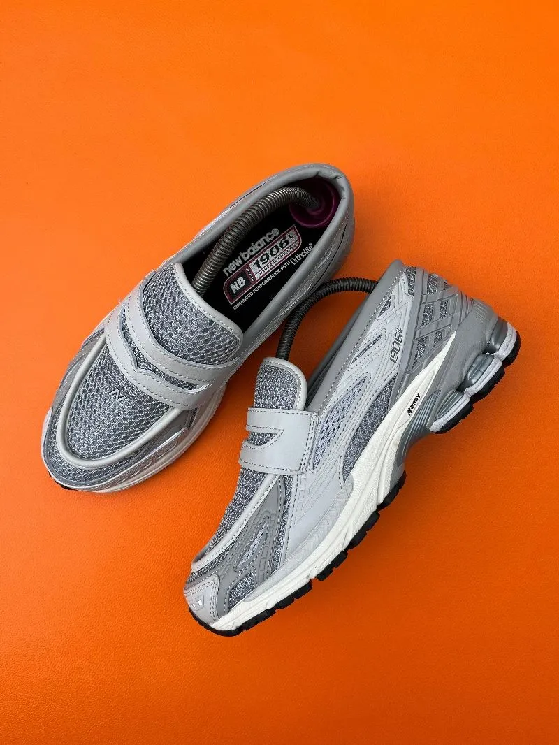 New Balance Streetwear Sneakers Pria gray photo 1