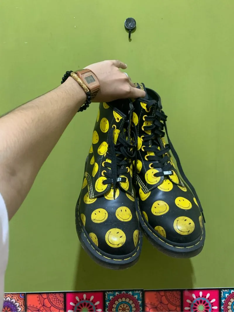 docmart 1460xsmiley photo 1