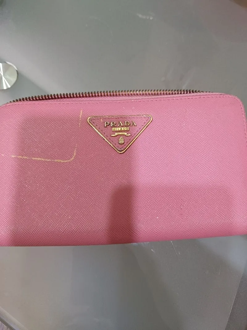 Prada wallet photo 1