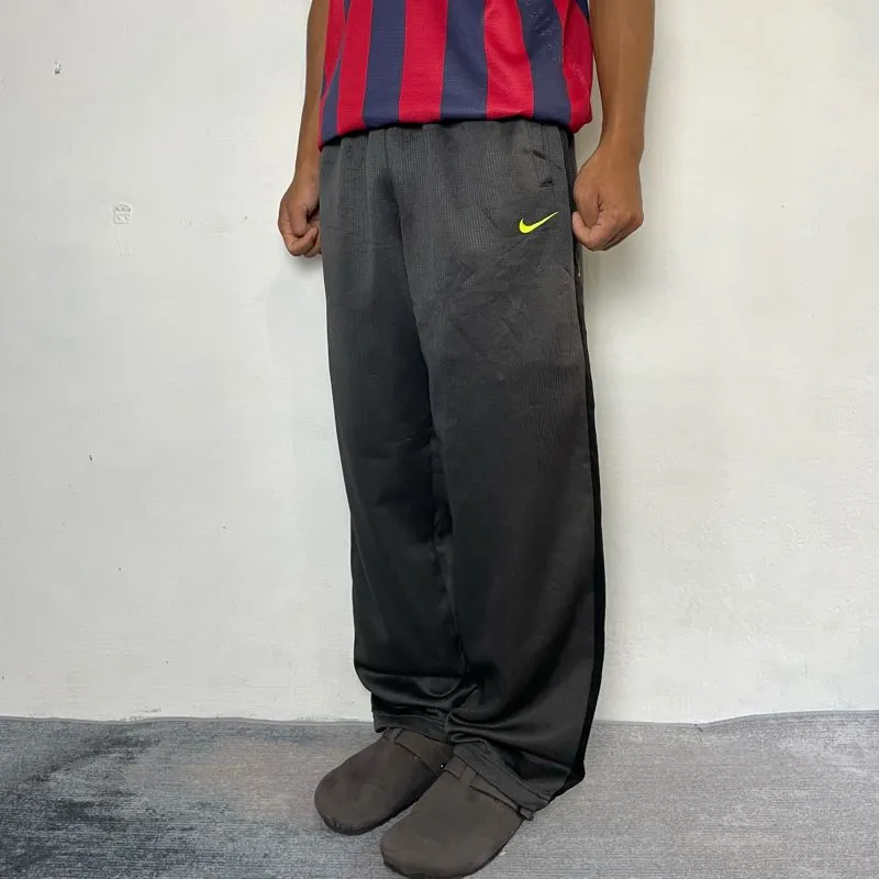 NIKE TRACKPANTS photo 1