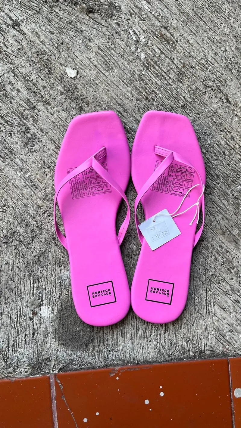 Airwalk Casual Sandals & slide Wanita pink photo 1