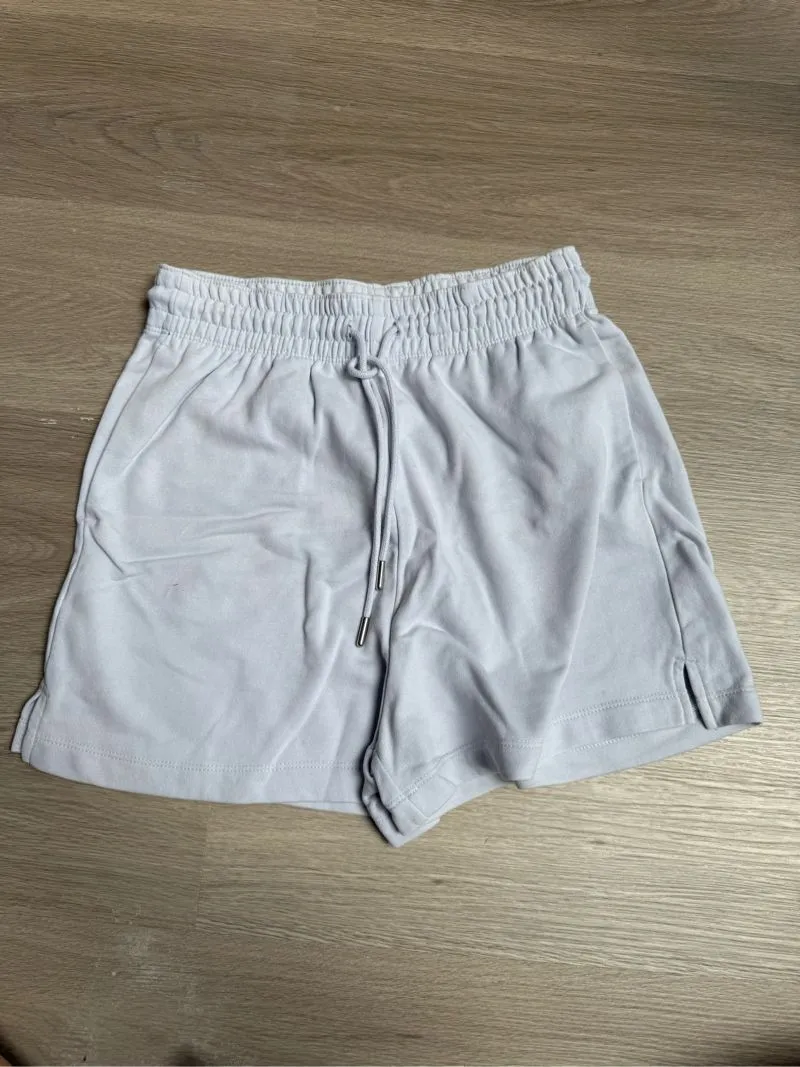 h&m short  photo 1