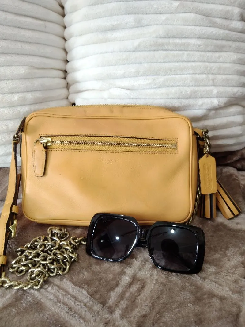 Coach Crossbody photo 1