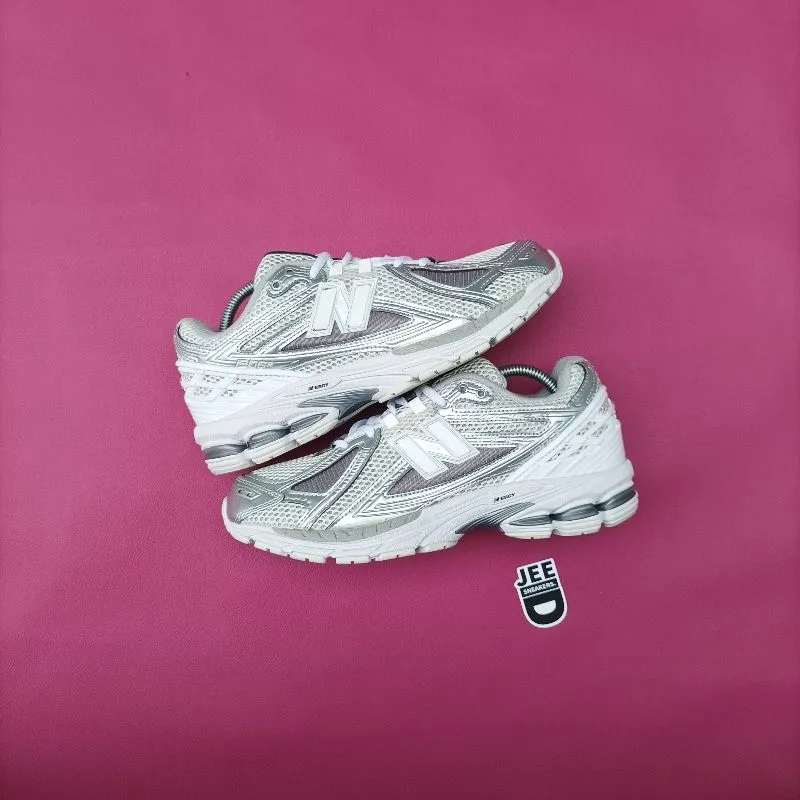 New Balance 1906r photo 1