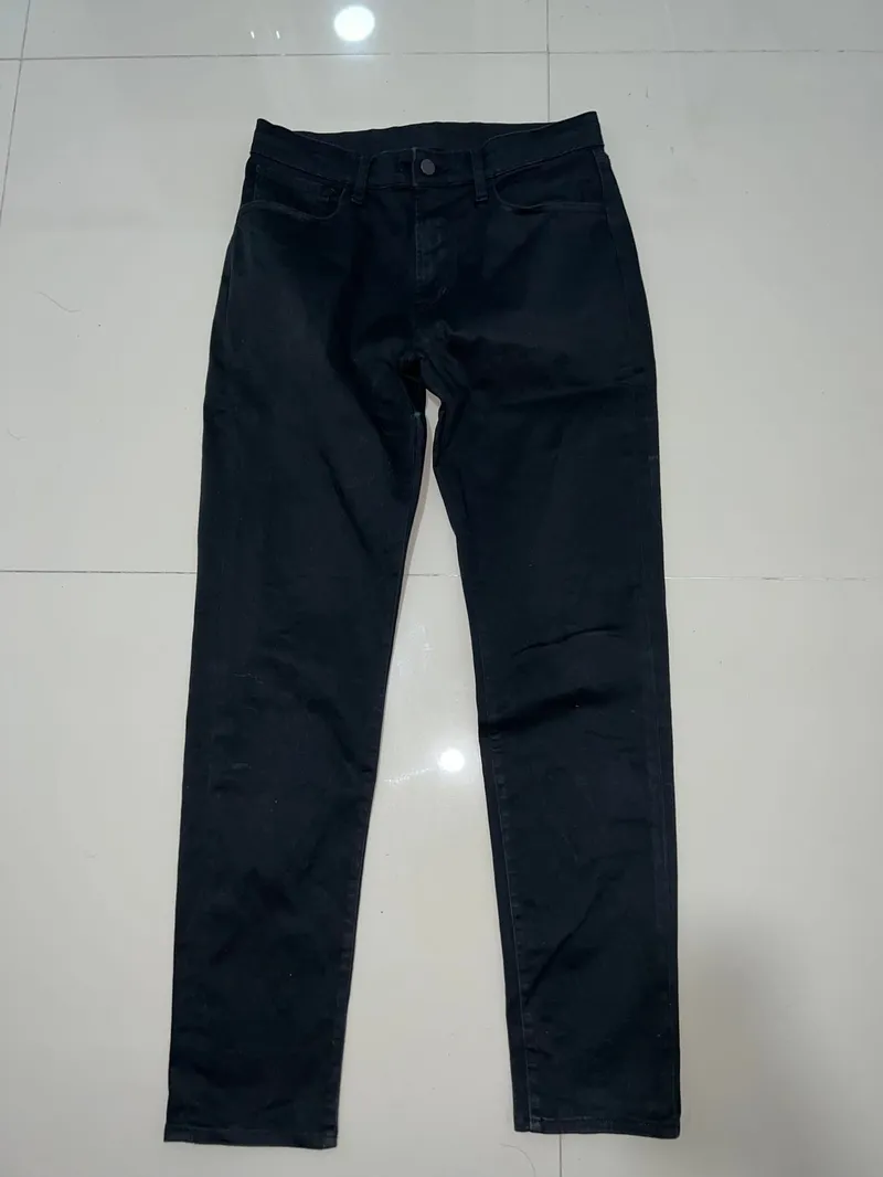 Uniqlo Streetwear Casual Jeans Pria black photo 1